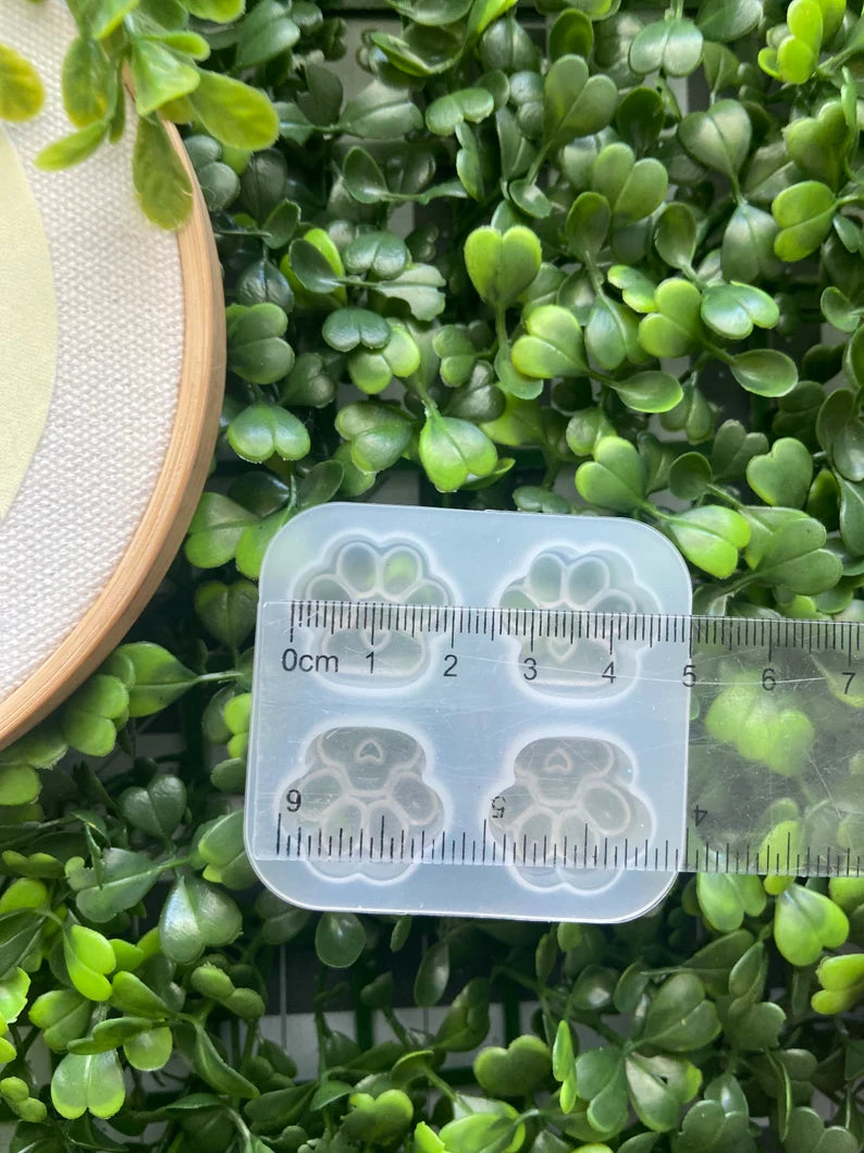 Mini Paw Mold